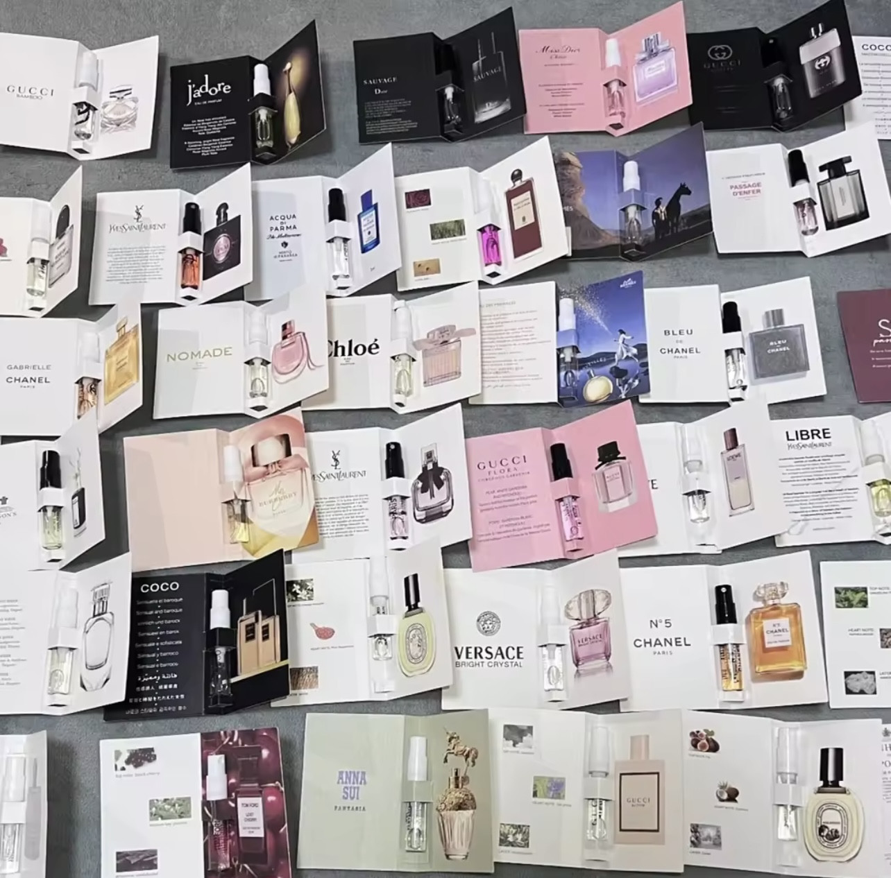 [100% Authentic] World Famous Brand Perfume fragrance 2ml (Random Selection)