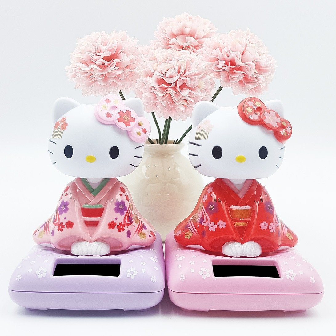 Sanrio Solar Powered Moving Doll 11cm