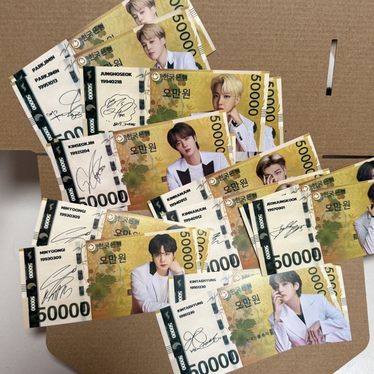 5Pcs/Set BTS Idol Design Korean Currency 50000 Won