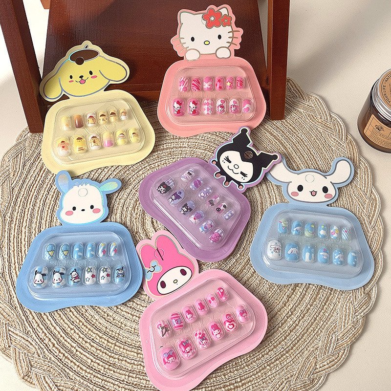 Kawaii Sanrio Cute Fake Nail Art